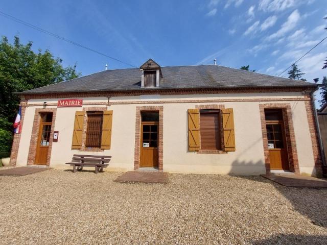 Volets roulants à énergie solaire couleur chêne doré, à COURTEILLES (27130)