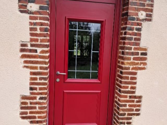 Remplacement d'une porte d'entrée en Aluminium à MORVILLIERS (28340)