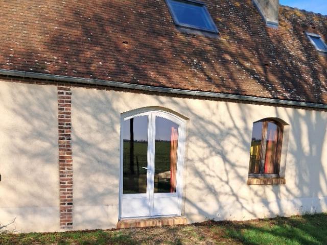 Portes fenêtres cintrées posées à Rueil-la-Gadelière