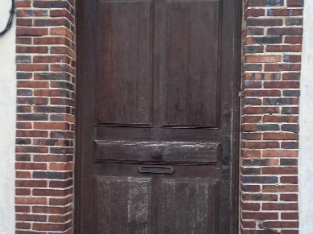 Fourniture et pose d’une porte d'entrée en bois à BREZOLLES dans l’EURE-ET-LOIR