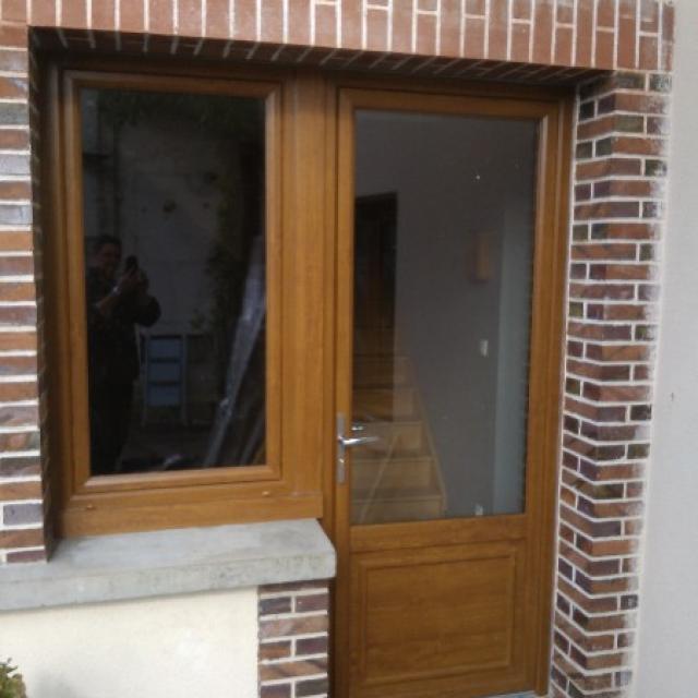 Ensemble fenêtre et porte fenêtre PVC chêne doré au MESNIL-SUR-L'ESTREE (27650)